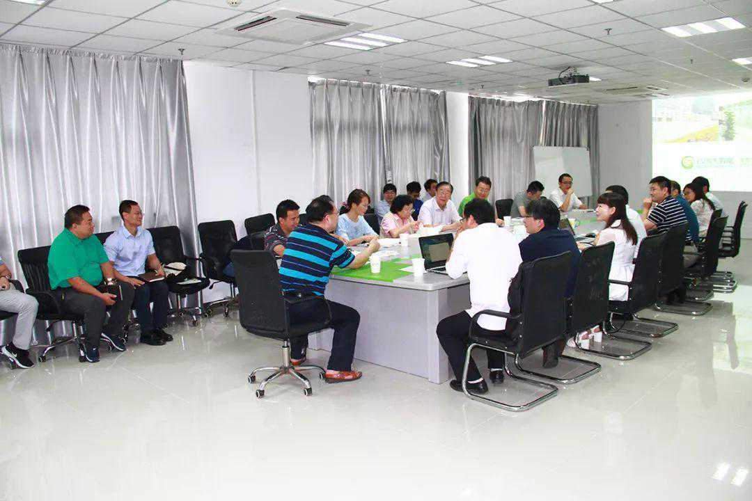 原南京市委书记戴顺智一行莅临云创大数据调研指导