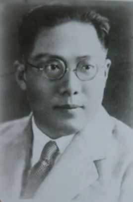 龙永宁：记父亲龙伯坚的“藏书之愿”