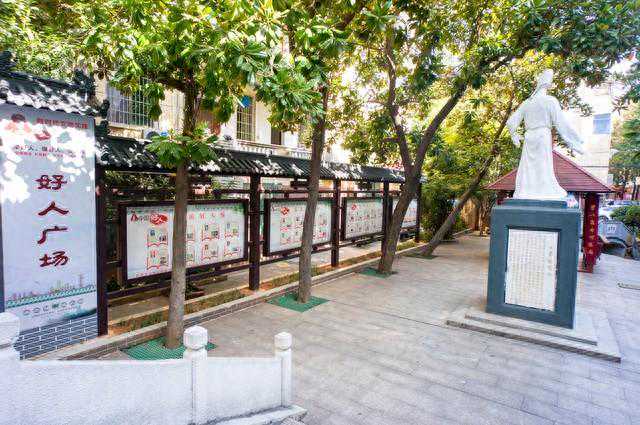 【换一种风格来诠释王昌龄的《同从弟南斋玩月忆山阴崔少府》】