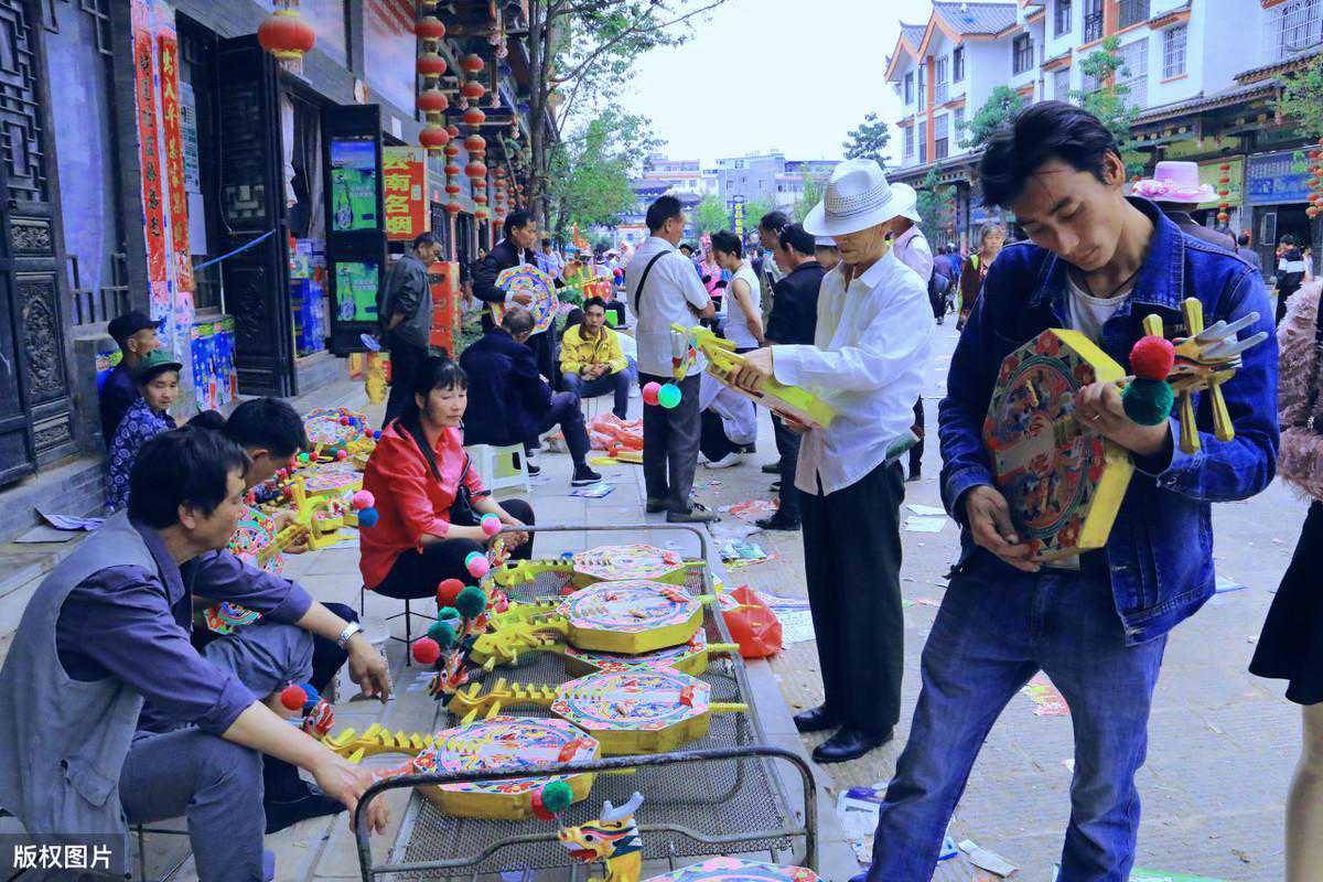 赶场天办起了书画展，乡村文化也能这么出彩