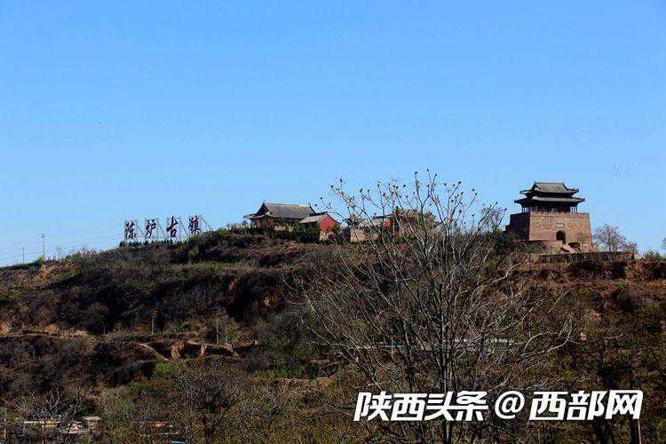 炉山不夜陈炉镇：传承+创新促进陶瓷产业发展