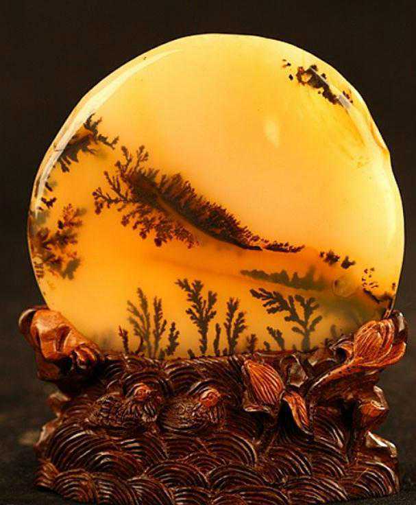 黄龙玉中的“王者”——水草花