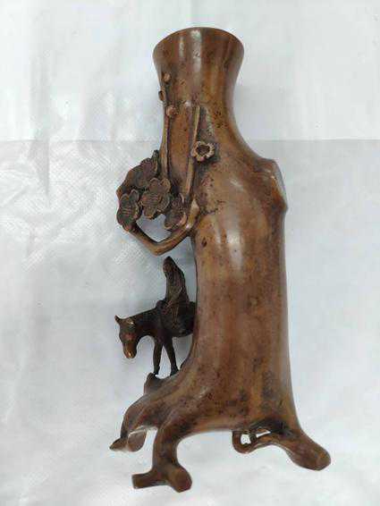 深圳海关向广东省文物局移交427件罚没文物