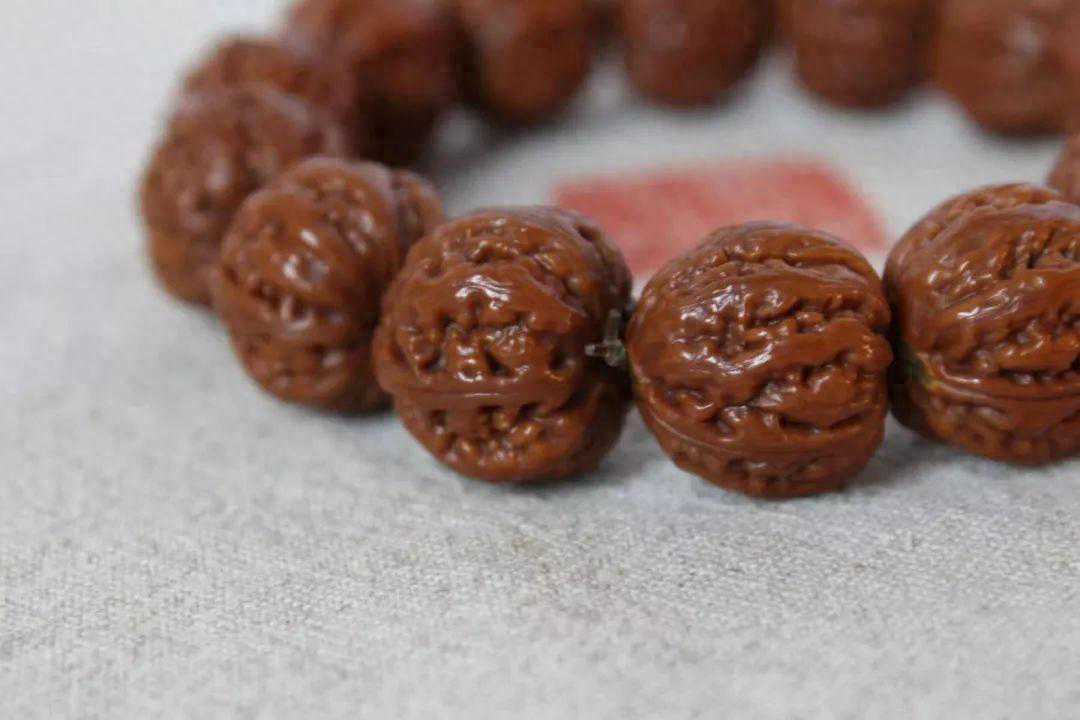 小核桃手串只要小就好吗