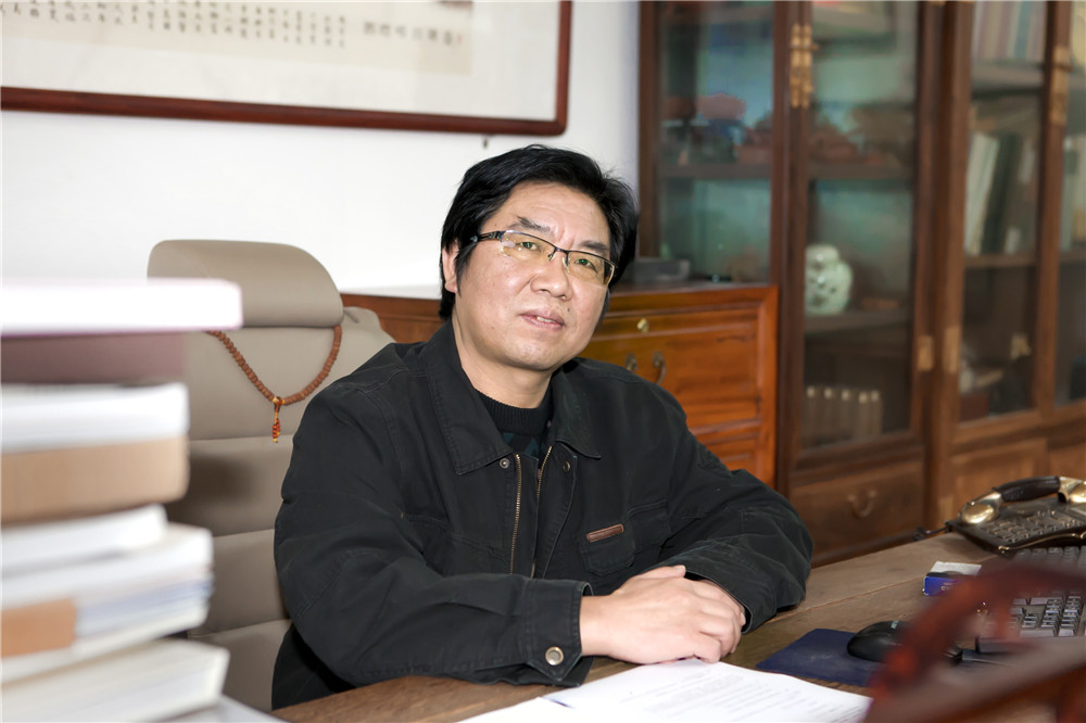 郭保同:用笔粗服乱头之髡残 郭保同:用笔粗服乱头之髡残