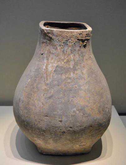 作者名不见经传,8年前,这把壶凭什么卖595万元? 作者名不见经传,8年前,这把壶凭什么卖595万元?