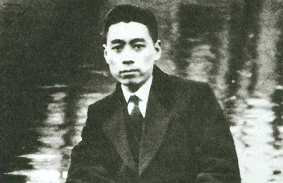 周总理少有人知的“儿子”，父子俩仅见过一面，隐藏真实身份50年