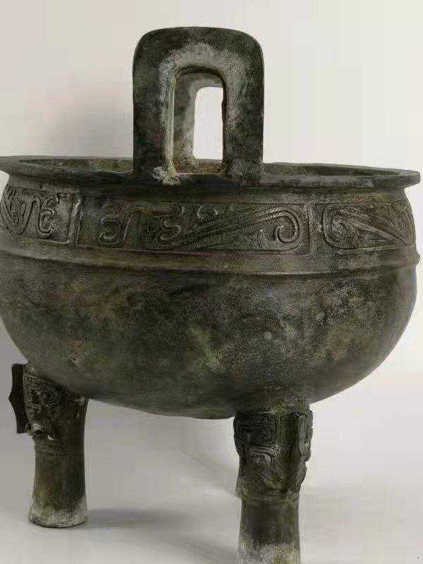 精品赏析--青铜三足鼎 精品赏析--青铜三足鼎