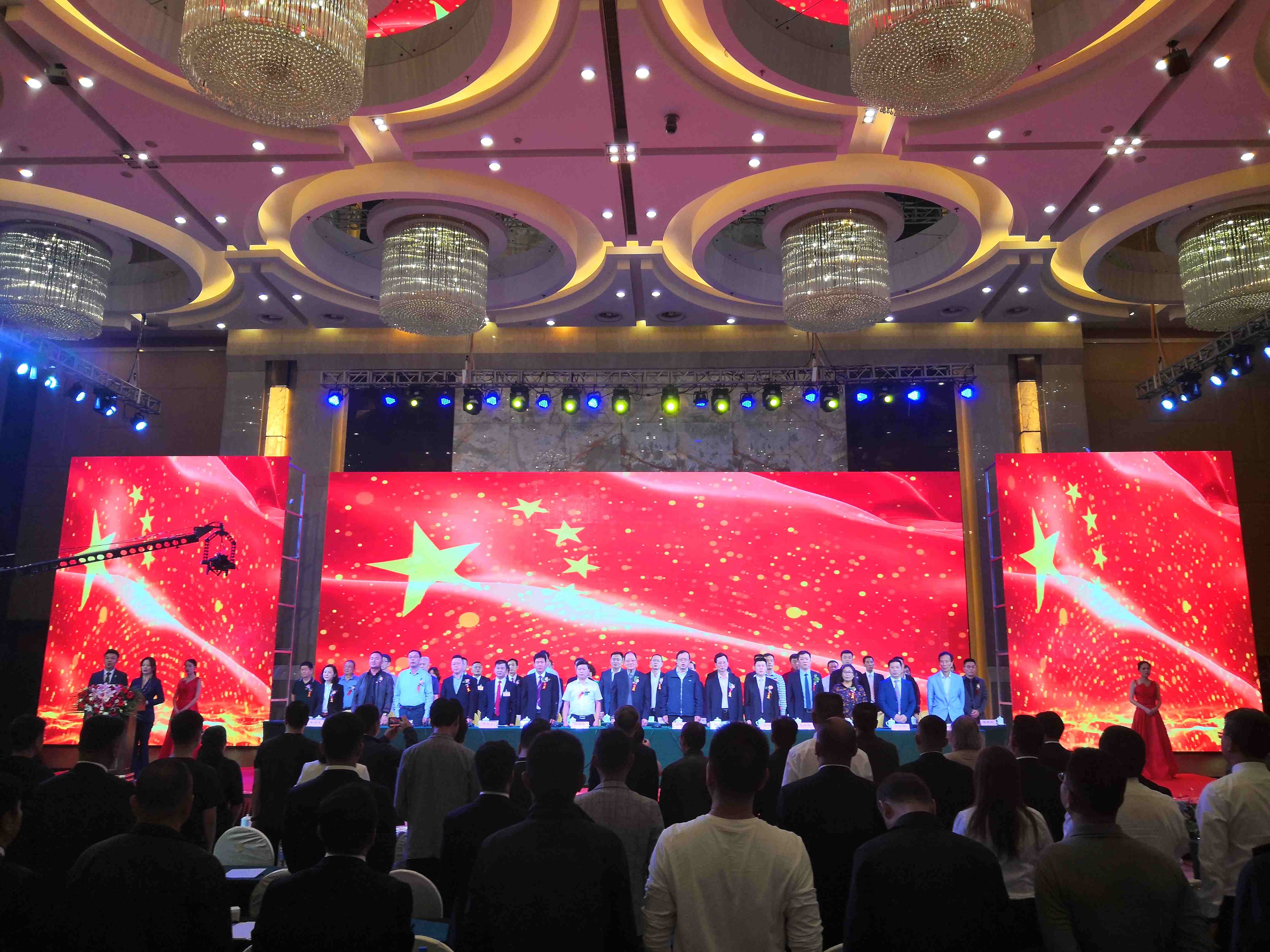 昆明市福建惠安商会获10亿授信