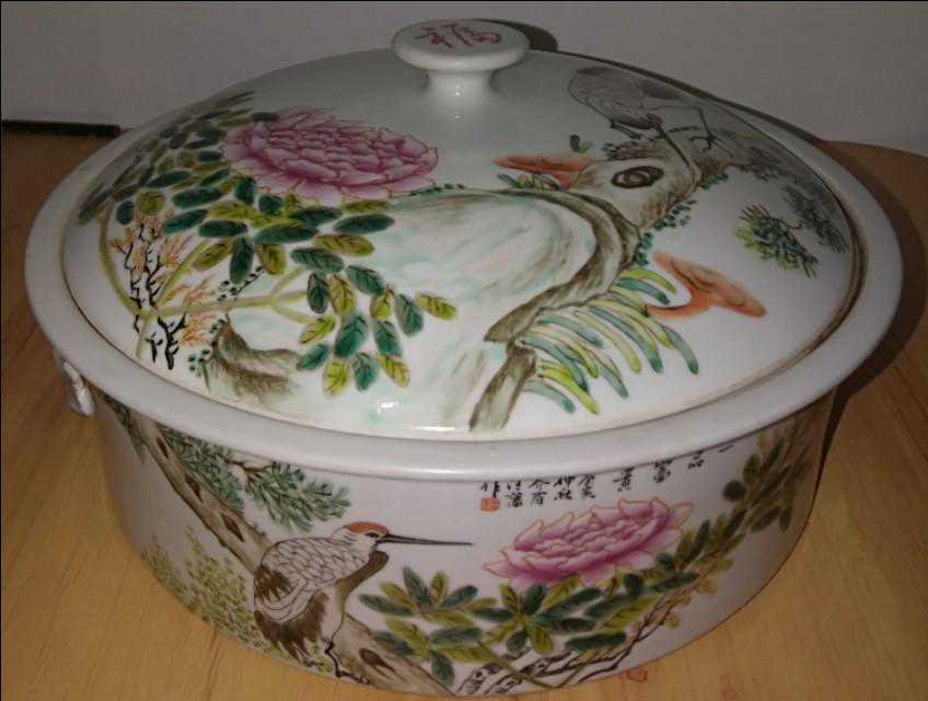 浅降彩瓷(4):汪藩款“三多”纹一品锅 浅降彩瓷(4):汪藩款“三多”纹一品锅