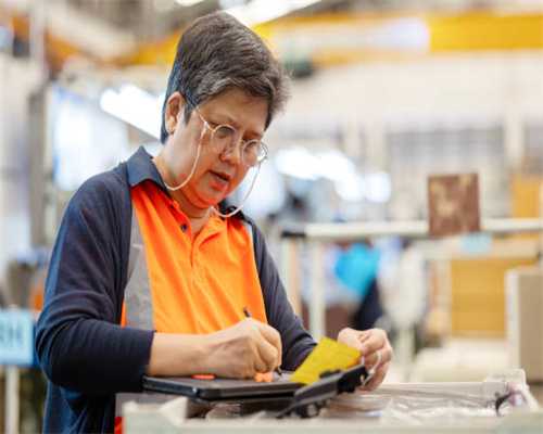 渍墨山水的独特韵味——关松房作品赏析