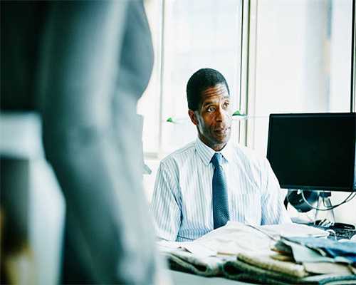 一个空册比里面尽然邮票贵几倍,怎么做到的 一个空册比里面尽然邮票贵几倍,怎么做到的